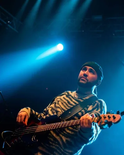 Ricardo Montaño Zucchiatti, profesor de batería, guitarra y bajo de Jambala